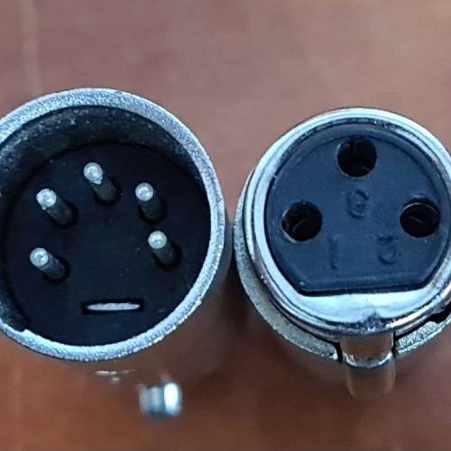 Przelotka DMX 3P Ż – 5P M